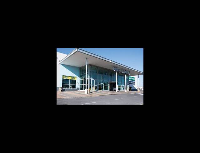 97M² MEDICAL SUITE TO LET IN OTTERY